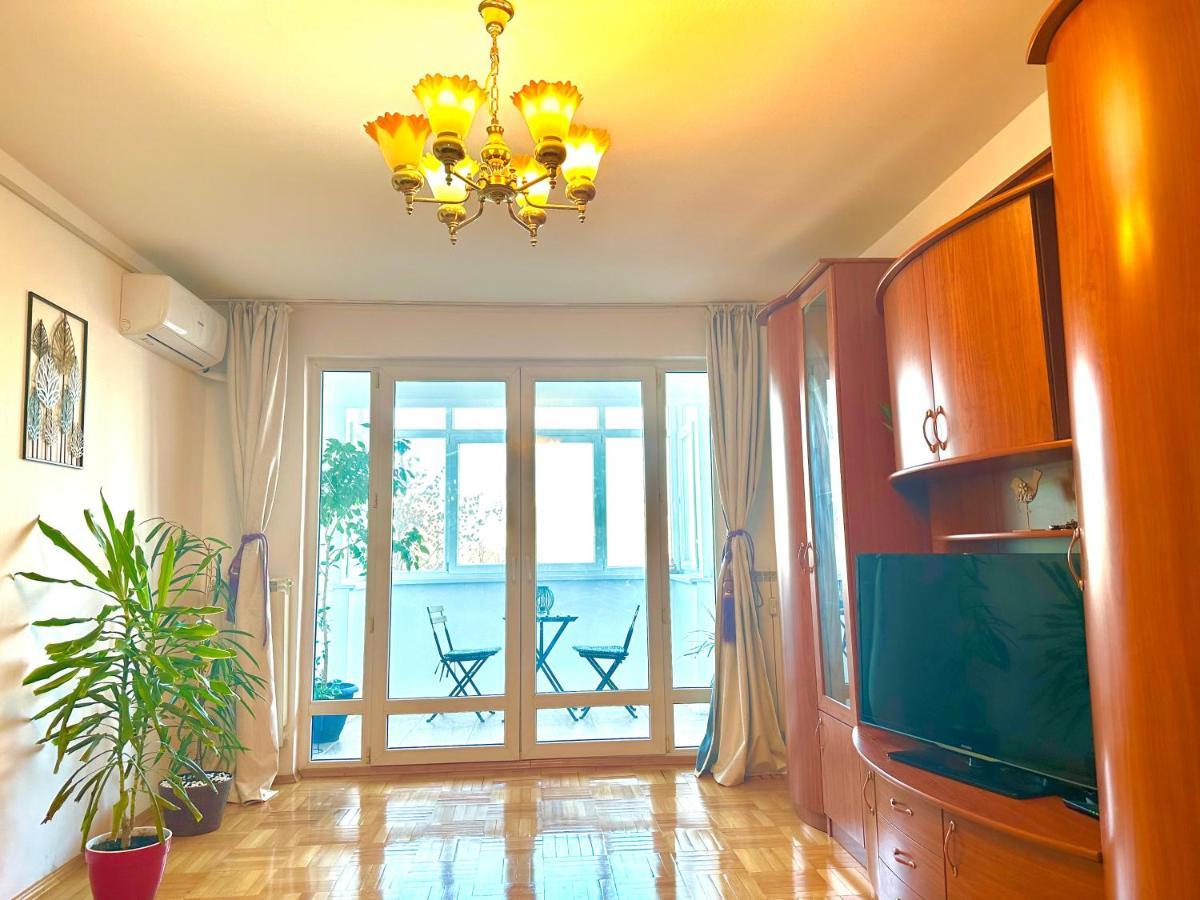 Vintage Bucharest Apartment Екстериор снимка