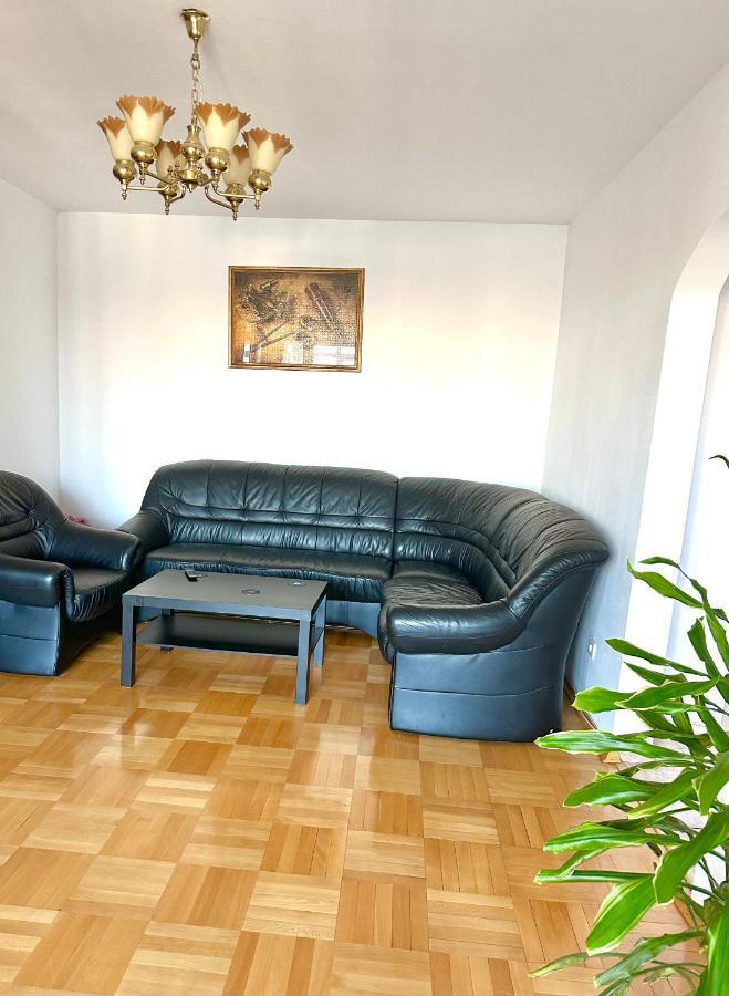Vintage Bucharest Apartment Екстериор снимка